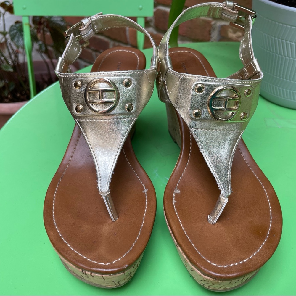 TOMMY HILFIGER Gold Cork Wedge Sandals Sz 6M